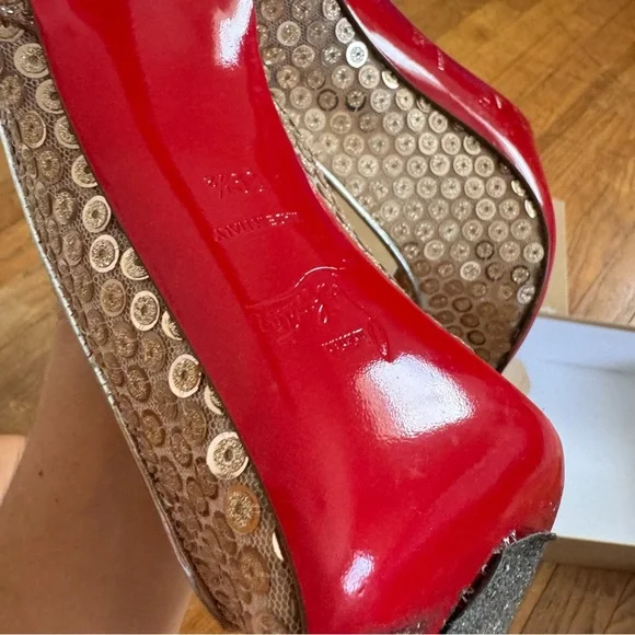 Christian Louboutin Lace 554 100 Cabaret Sequin Embellishments Pump Gold Nude 39
